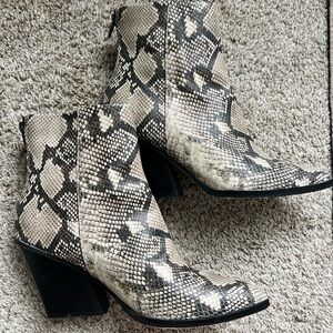 Dolce Vita Boots